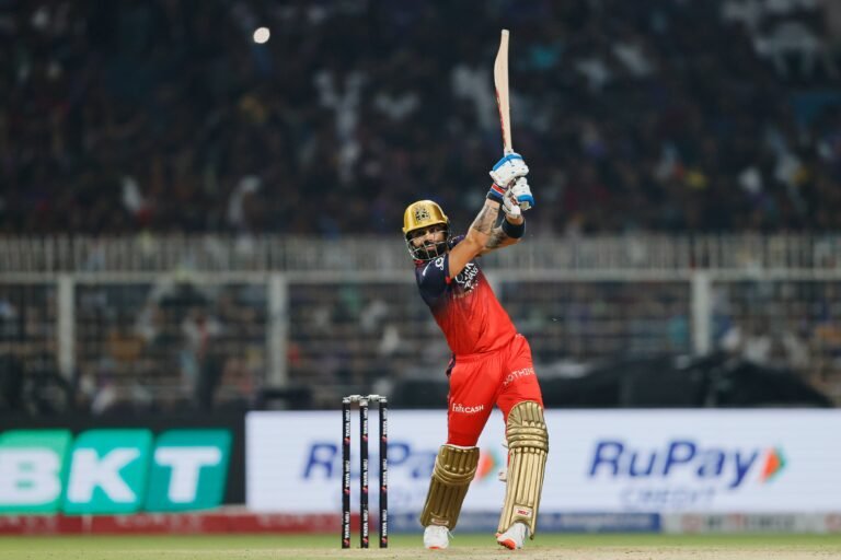 kohli bat